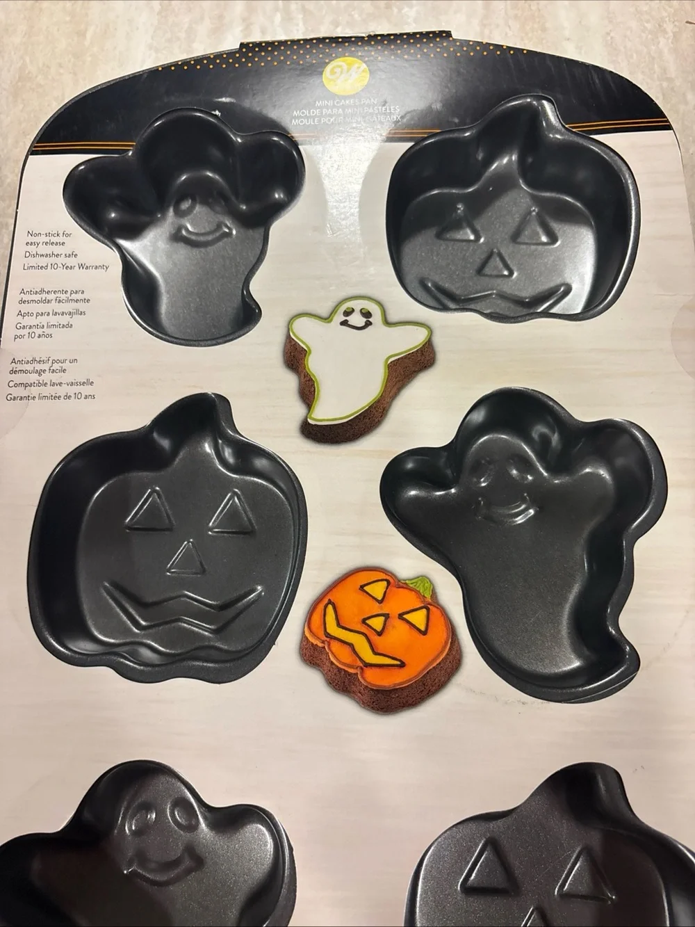 Wilton 6 Cavity Ghost And Jack O Lantern Mini Cake Pan #2105-8961 Non-Stick